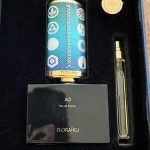 Floraiku AO Perfume Set with Blue and Gold Design